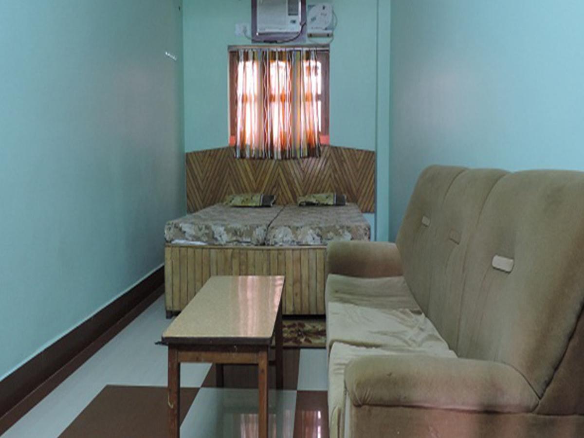 Hotel Anarkali Brahmapur Extérieur photo